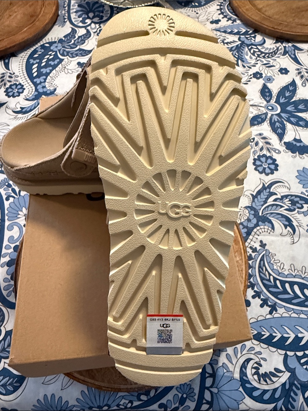 UGG Women's Sand Suede Clog Mules with Adjustable Strap - Picture 5 of 7